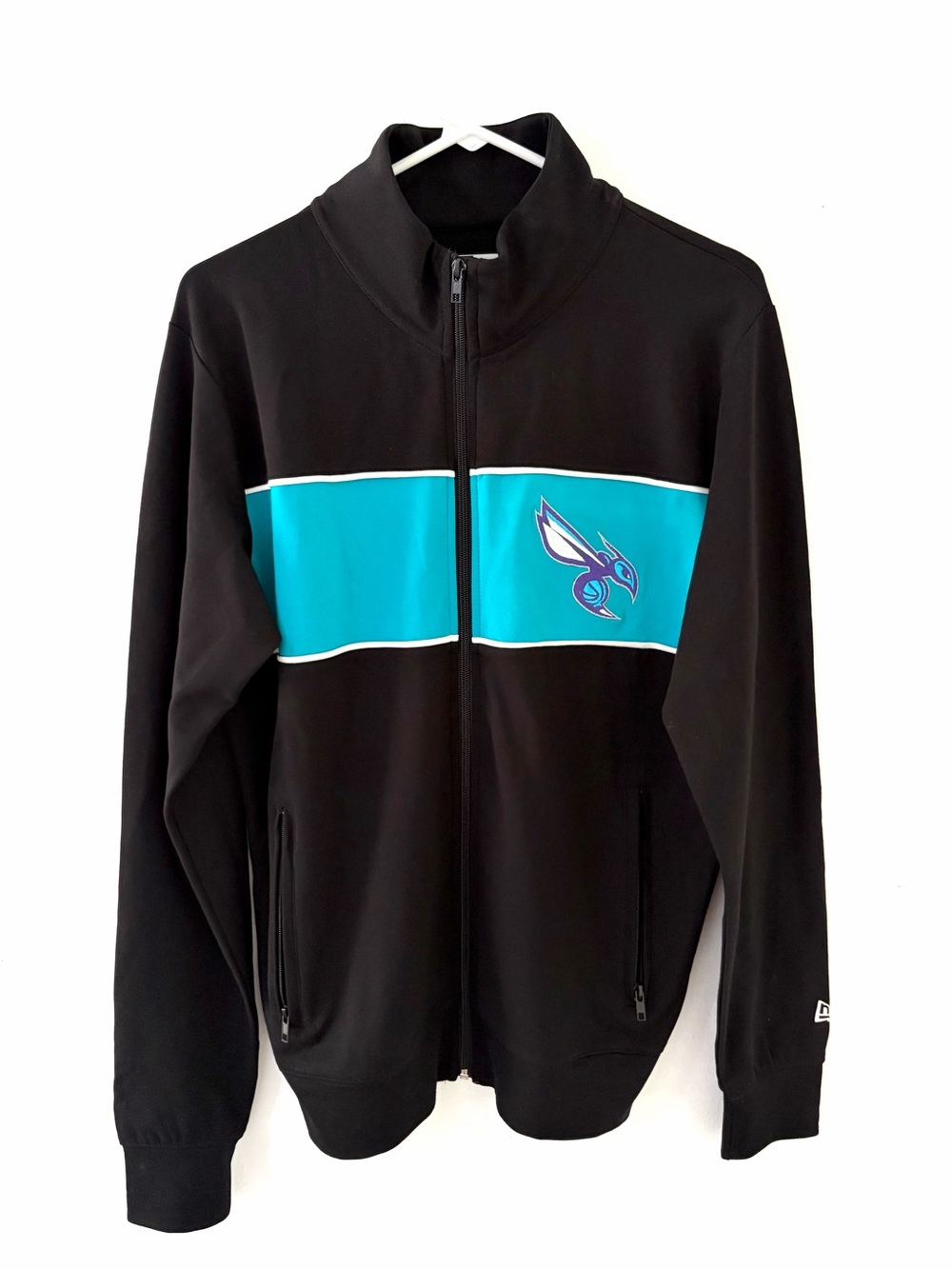 New Era Charlotte Hornets Full Zip Track Jacket, Size: Medium
